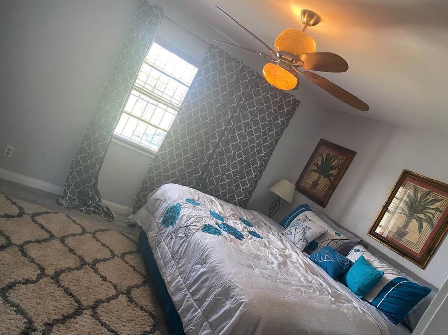 וסט פאלם ביץ' Private Townhouse With Courtyard And Covered Patio מראה חיצוני תמונה