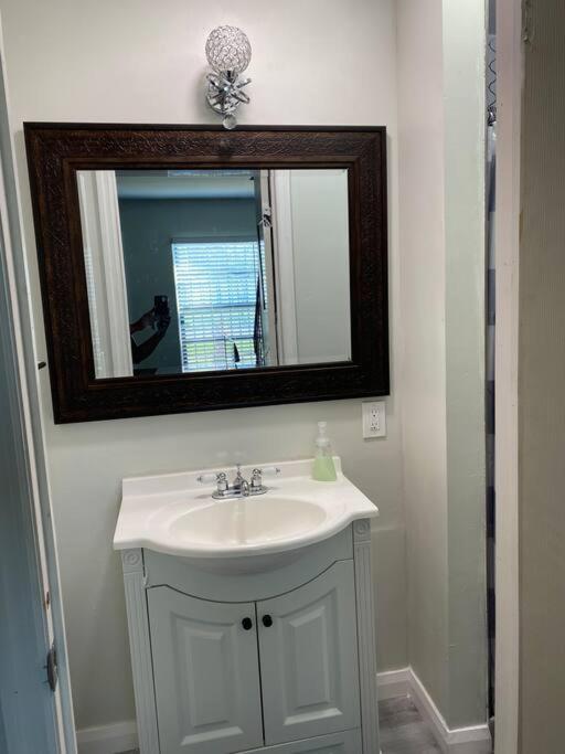 וסט פאלם ביץ' Private Townhouse With Courtyard And Covered Patio מראה חיצוני תמונה