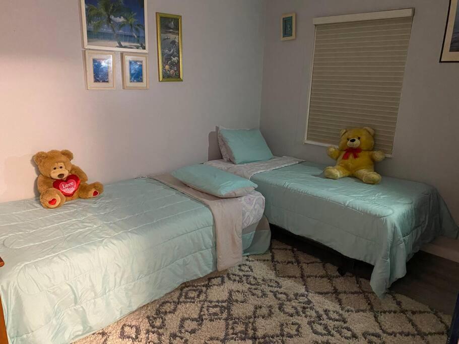 וסט פאלם ביץ' Private Townhouse With Courtyard And Covered Patio מראה חיצוני תמונה
